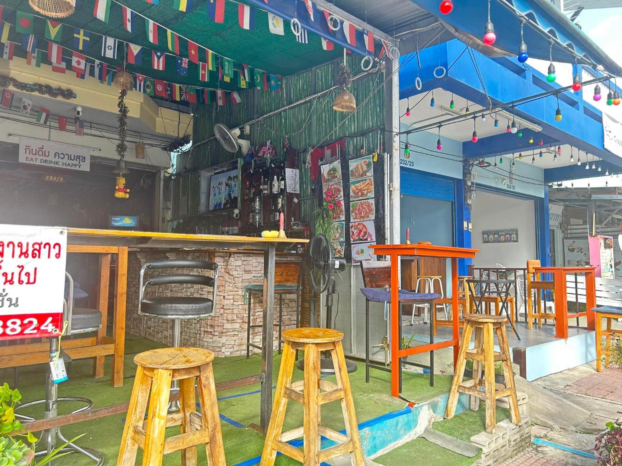 Noot'S Bar And Guesthouse Kanchanaburi Exterior photo